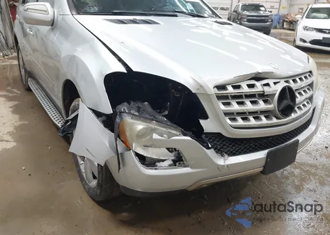 2009 Mercedes-Benz Ml 350 4Matic z USA, uszkodzony, nr VIN 4JGBB86EX9A473377